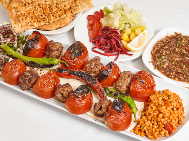 Domatesli Kebap